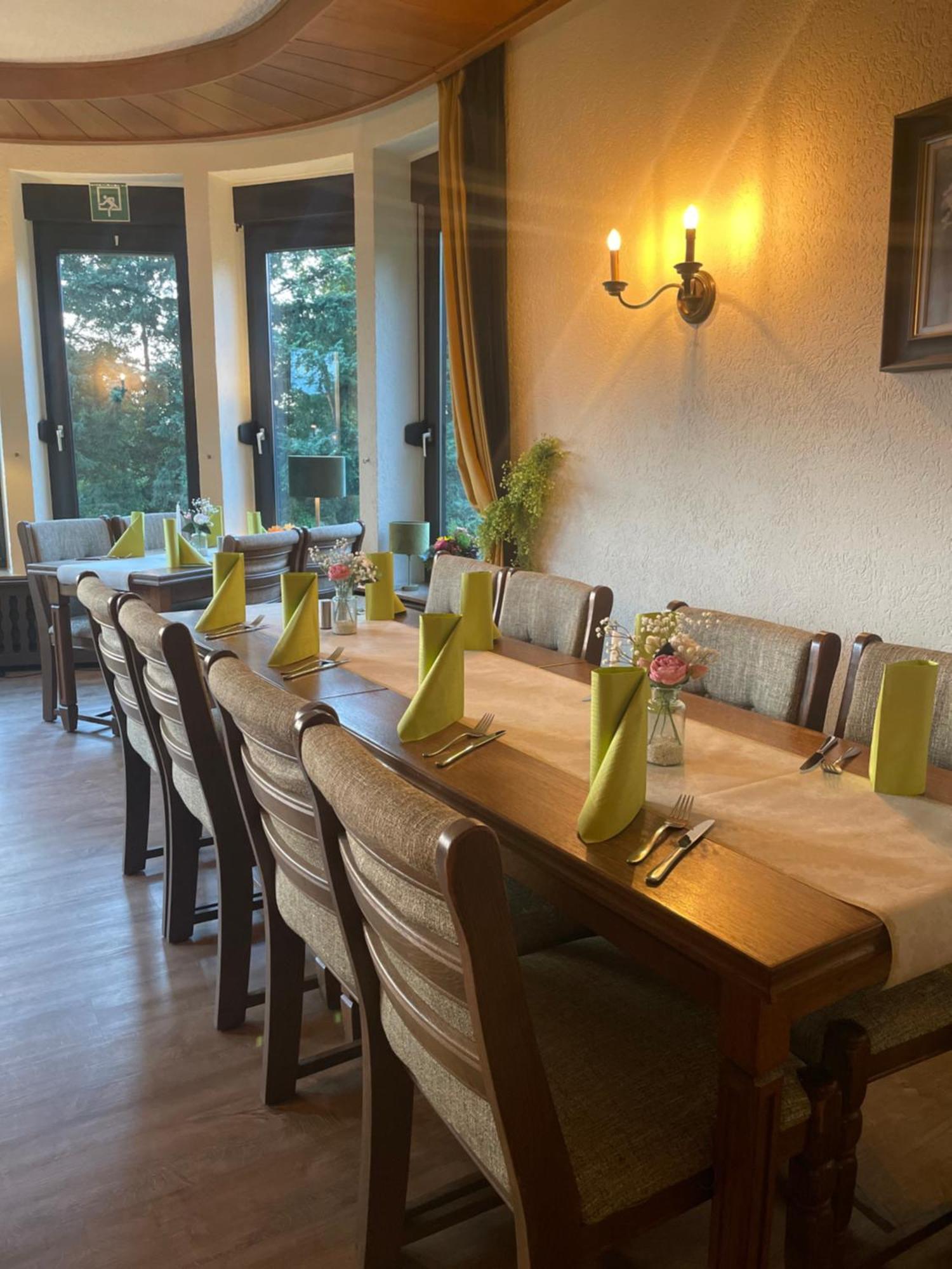 Berghof Hotel Nieheim Ngoại thất bức ảnh