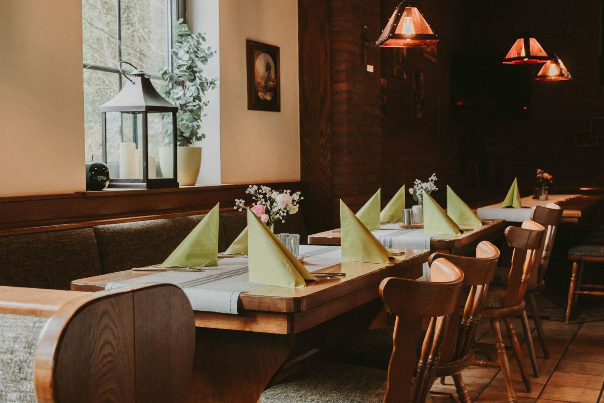 Berghof Hotel Nieheim Ngoại thất bức ảnh